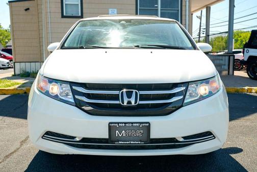 White 2016 Honda Odyssey EX-L