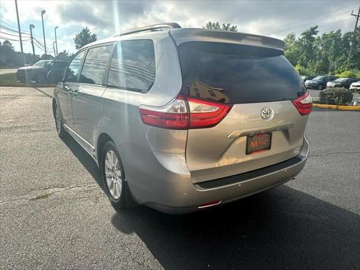 2015 Toyota Sienna XLE