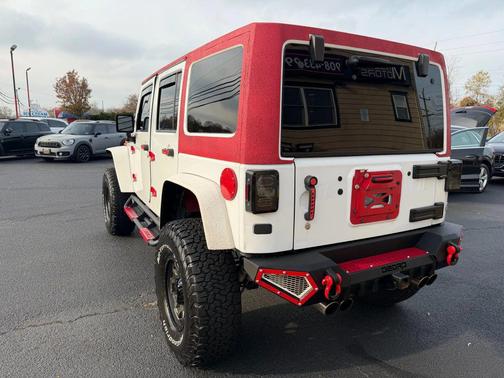 2013 Jeep Wrangler Unlimited Sahara