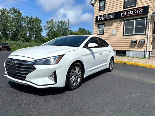 2019 Hyundai ELANTRA Limited