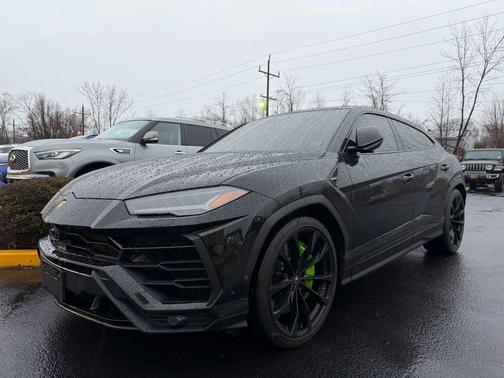 2022 Lamborghini Urus Sport Utility 4D