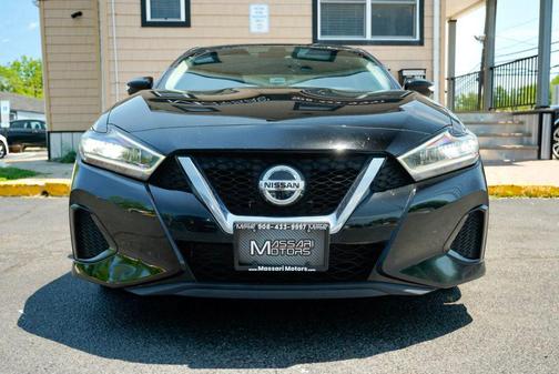 Black 2022 Nissan Maxima SV Xtronic CVT