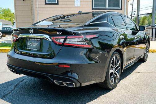 Black 2022 Nissan Maxima SV Xtronic CVT
