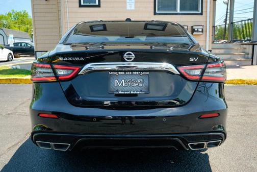 Black 2022 Nissan Maxima SV Xtronic CVT