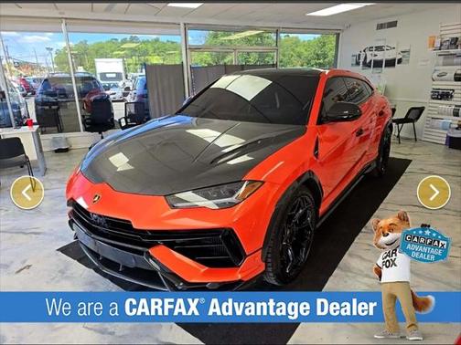 2023 Lamborghini Urus Performante