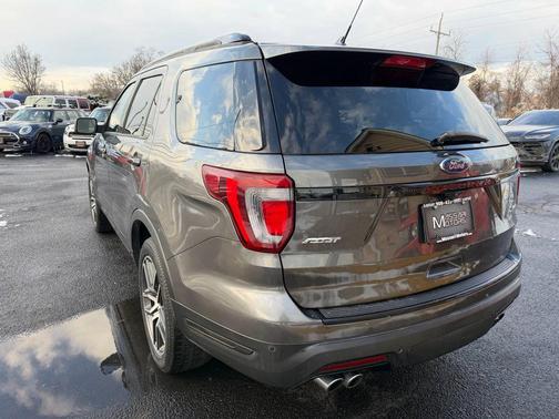 2018 Ford Explorer Sport