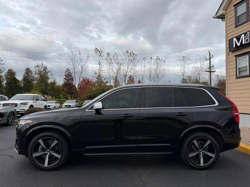 2017 Volvo XC90 T6 R-Design