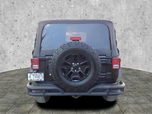 Photo 4 of 25 of 2017 Jeep Wrangler Sport