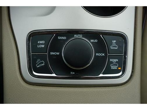 2014 Jeep Grand Cherokee Overland for sale in Millington, TN - image 23