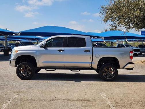 2014 Toyota Tundra SR5