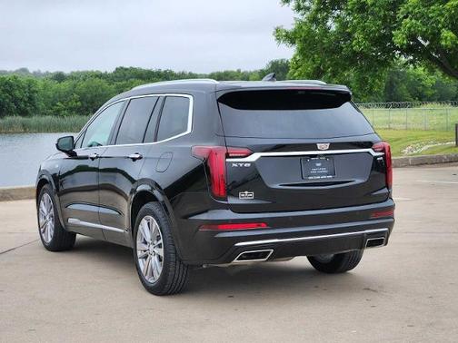 Stellar Black Metallic 2023 Cadillac XT6 Premium Luxury FWD