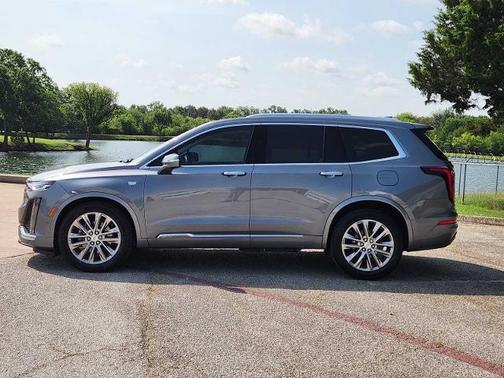 Satin Steel Metallic 2021 Cadillac XT6 Premium Luxury FWD