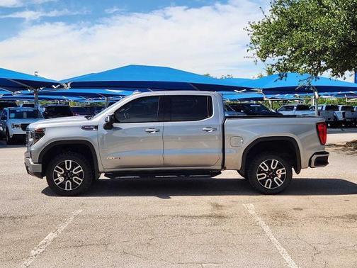 Sterling Metallic 2024 GMC Sierra 1500 AT4