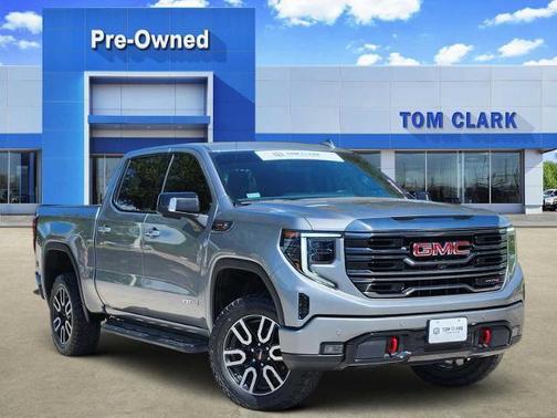 Sterling Metallic 2024 GMC Sierra 1500 AT4