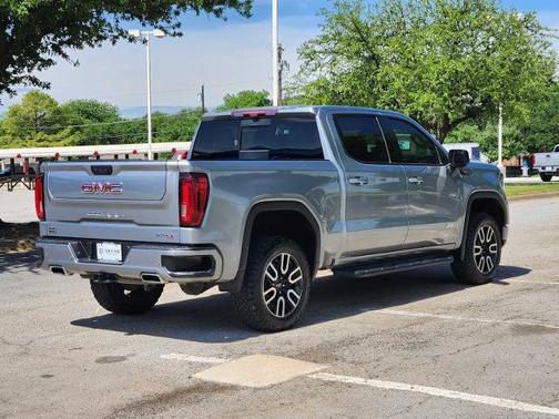 Sterling Metallic 2024 GMC Sierra 1500 AT4