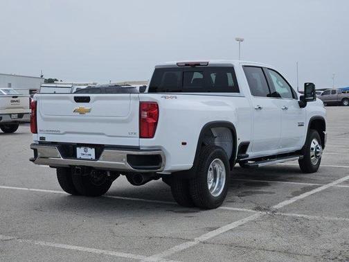 Summit White 2026 Chevrolet Silverado 3500 LTZ
