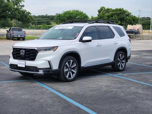 Platinum White Pearl 2024 Honda Pilot Elite