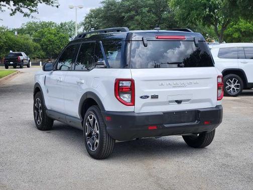 Oxford White 2022 Ford Bronco Sport Outer Banks