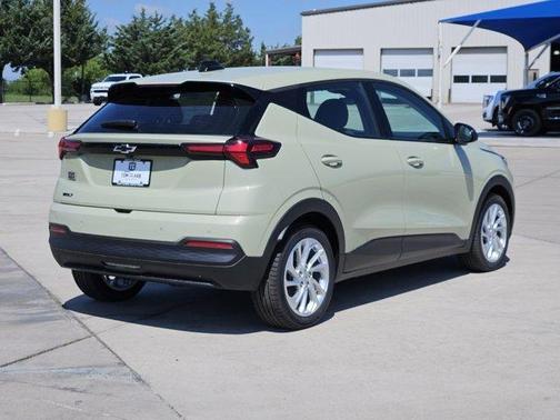 Relic Green Metallic 2027 Chevrolet Bolt LT FWD