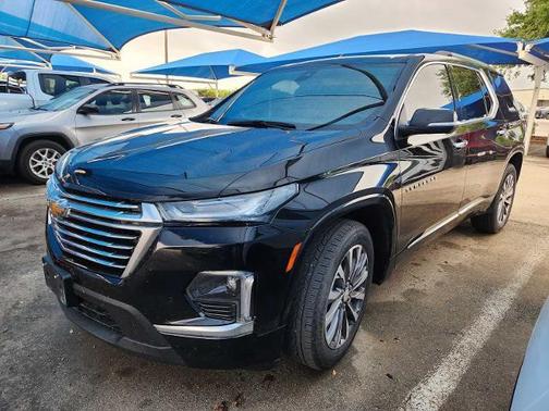 Mosaic Black Metallic 2023 Chevrolet Traverse Premier