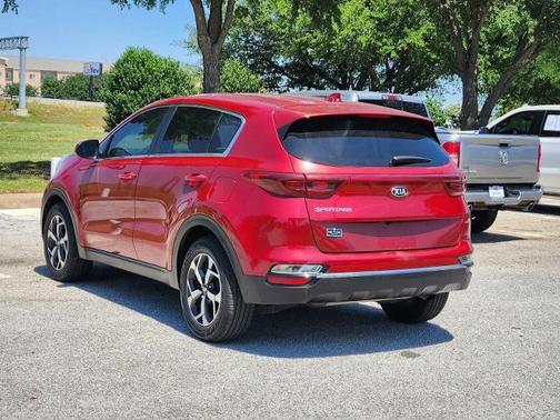 Hyper Red 2022 Kia Sportage LX