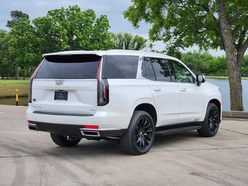 Crystal White Tricoat 2022 Cadillac Escalade Premium Luxury