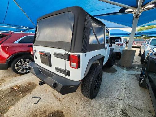 Bright White Clearcoat 2016 Jeep Wrangler Willys Wheeler