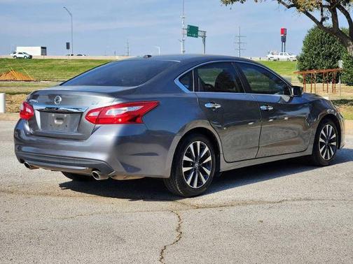 Gun Metallic 2017 Nissan Altima 2.5 SV