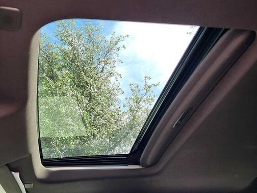 Cardinal Red 2021 GMC Sierra 1500 SLT