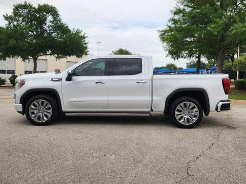 White Frost Tricoat 2022 GMC Sierra 1500 Denali