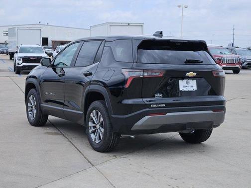Mosaic Black Metallic 2026 Chevrolet Equinox 1LT