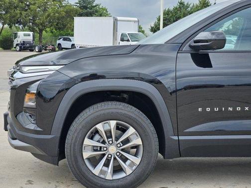 Mosaic Black Metallic 2026 Chevrolet Equinox 1LT