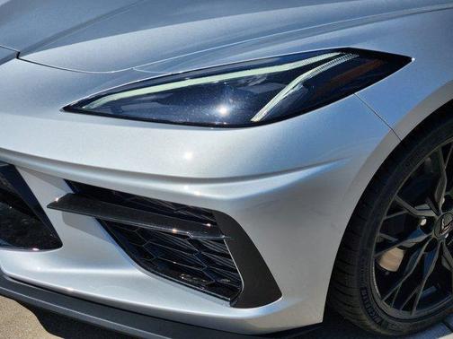 2026 Chevrolet Corvette Stingray w/2LT