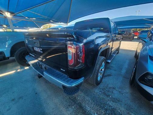 Onyx Black 2018 GMC Sierra 1500 SLT