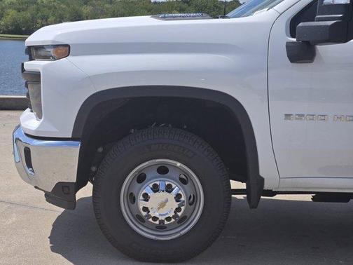 2025 Chevrolet Silverado 3500 WT