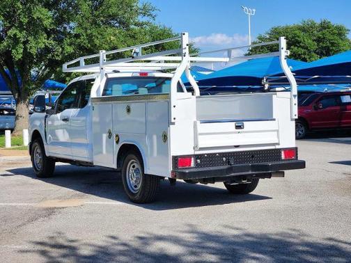 Oxford White 2024 Ford F-250 XL