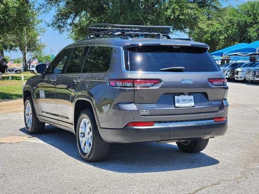 Baltic Gray Metallic Clearcoat 2023 Jeep Grand Cherokee L Limited