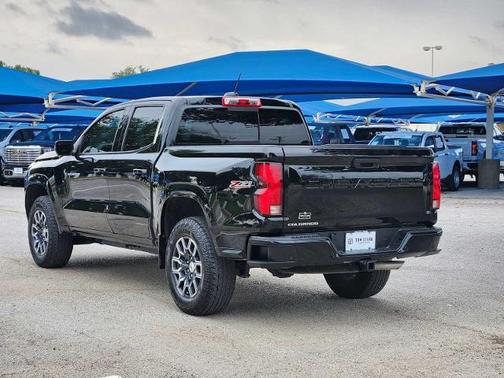 Black 2024 Chevrolet Colorado Z71
