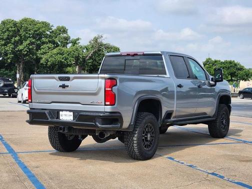 Sterling Gray Metallic 2025 Chevrolet Silverado 2500 4WD Crew Cab Standard Bed ZR2
