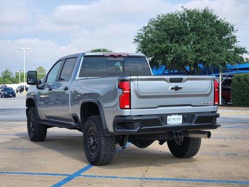 Sterling Gray Metallic 2025 Chevrolet Silverado 2500 4WD Crew Cab Standard Bed ZR2