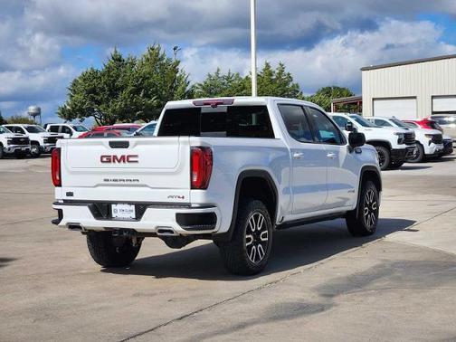 Summit White 2021 GMC Sierra 1500 AT4
