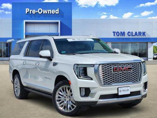 White Frost Tricoat 2023 GMC Yukon XL Denali