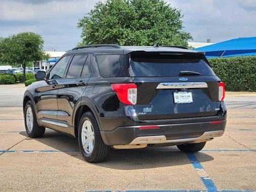 Agate Black Metal 2020 Ford Explorer XLT