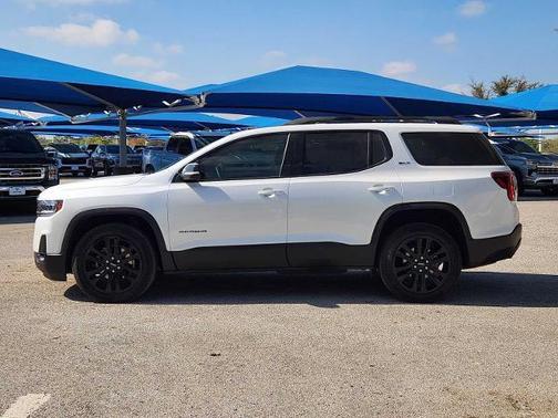 White Frost Tricoat 2023 GMC Acadia FWD SLT