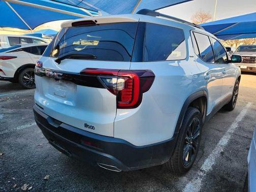 2023 GMC Acadia FWD SLT