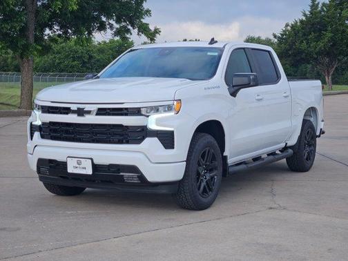 Summit White 2026 Chevrolet Silverado 1500 RST