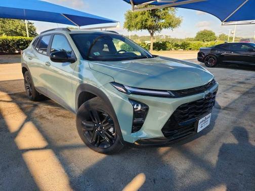 Cacti Green 2026 Chevrolet Trax FWD ACTIV