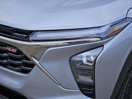 Sterling Gray Metallic 2026 Chevrolet Trax FWD 2RS