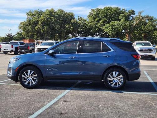 Lakeshore Blue Metallic 2024 Chevrolet Equinox Premier w/1LZ