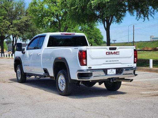 Summit White 2025 GMC Sierra 2500 SLE